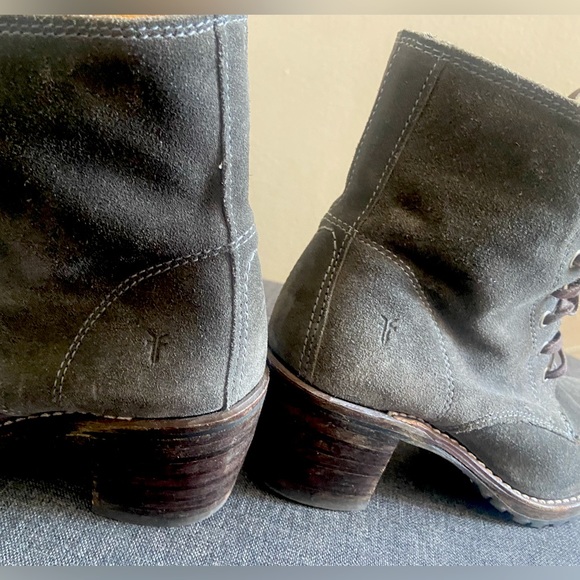 FRYE suede lace up boot with leather lining inside - Picture 4 of 7